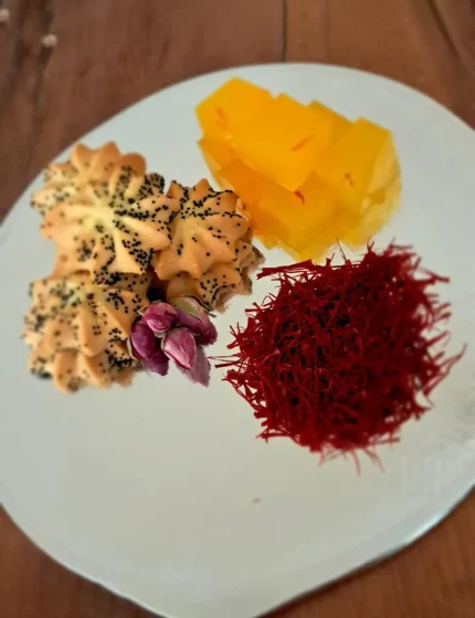 کلوچه مسقطی زعفرانی